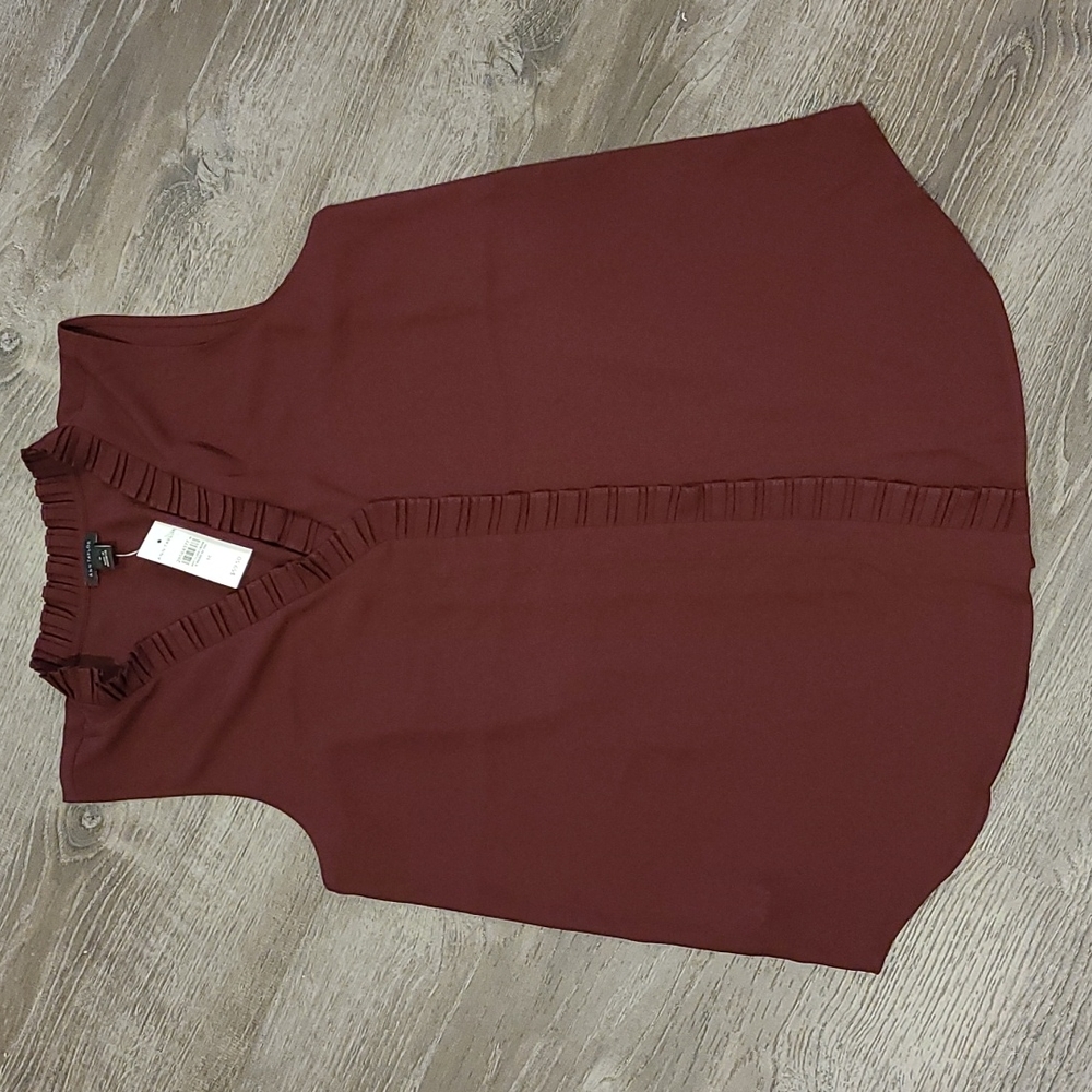 NWT Ann Taylor Ruffle Button Up Tank Top